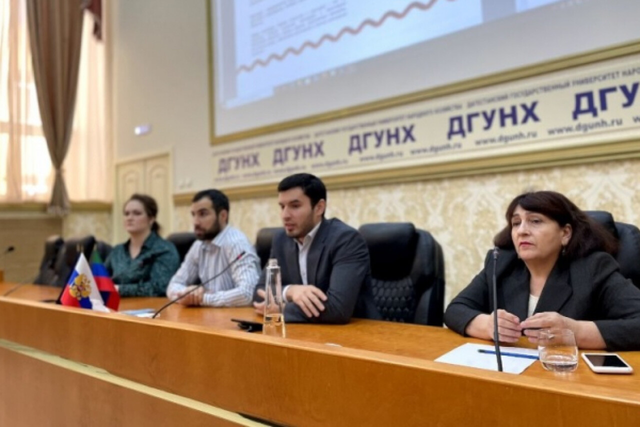 Рд со. Министр по делам молодежи РД. По делам молодежи Республики Дагестан работники.