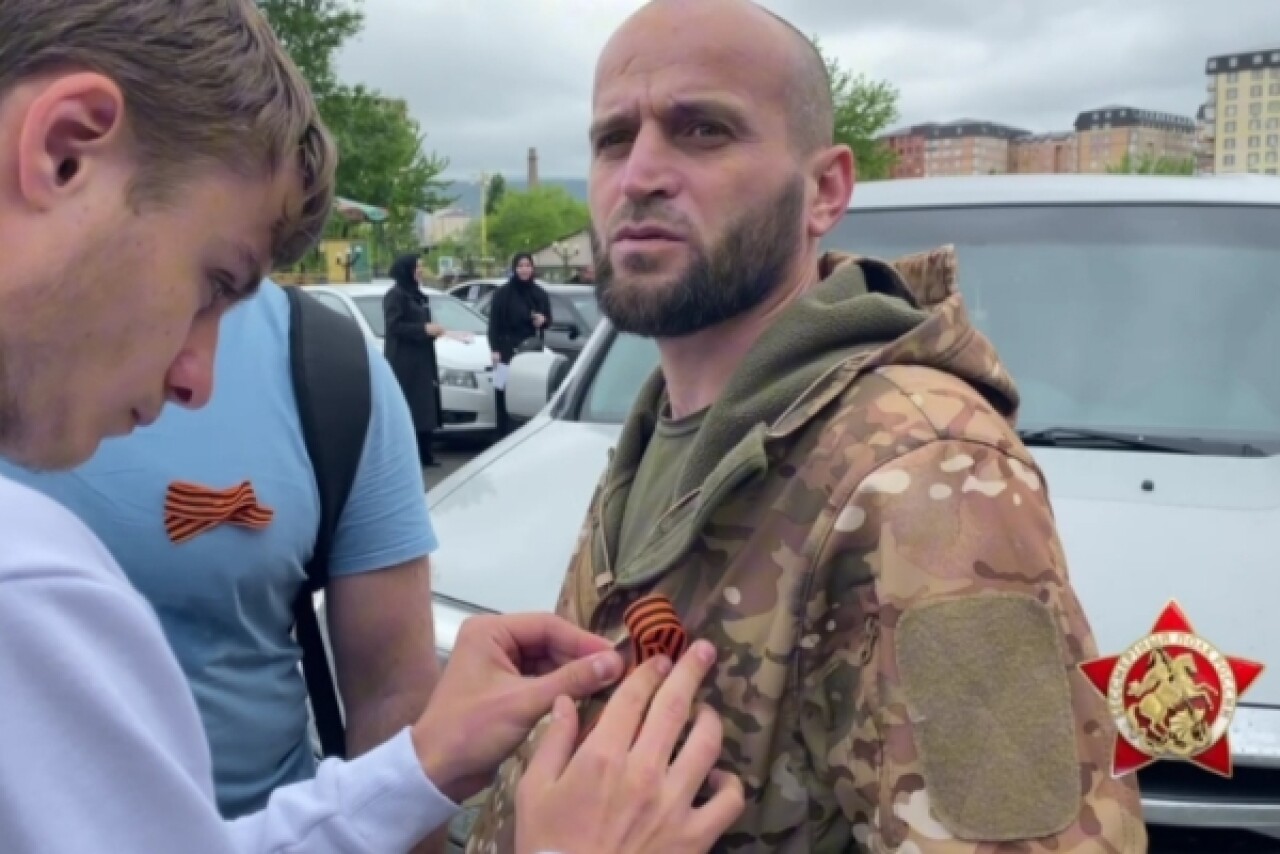 В Махачкале прошел автопробег в память о героях СВО и Великой Отечественной  войны - Dagpravda.ru