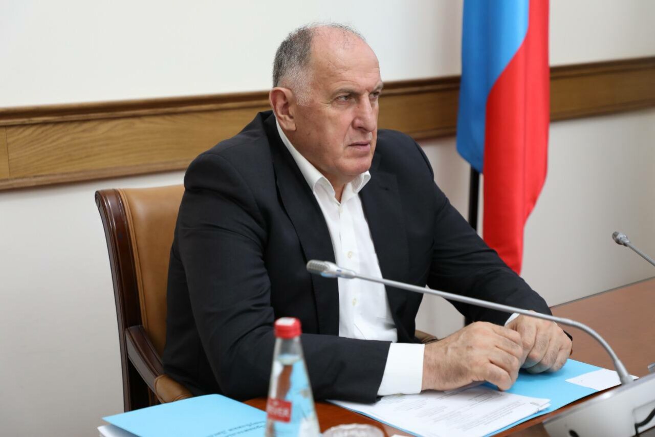 Мин рд. Председатель правительства Республики Дагестан. Зам председателя правительства РД Махмудов. Министр образования Республики Дагестан. Османов зам министра образования Дагестана.