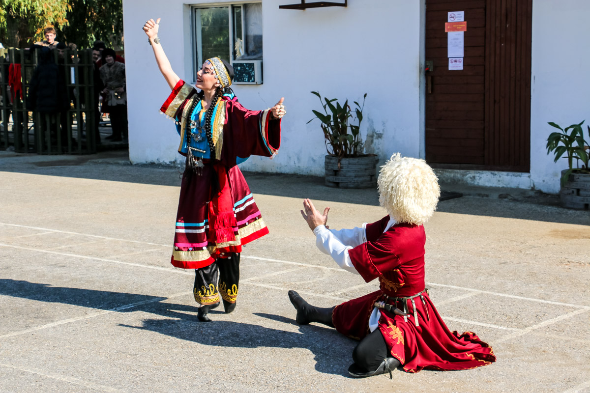 Дагестанская лезгинка фото