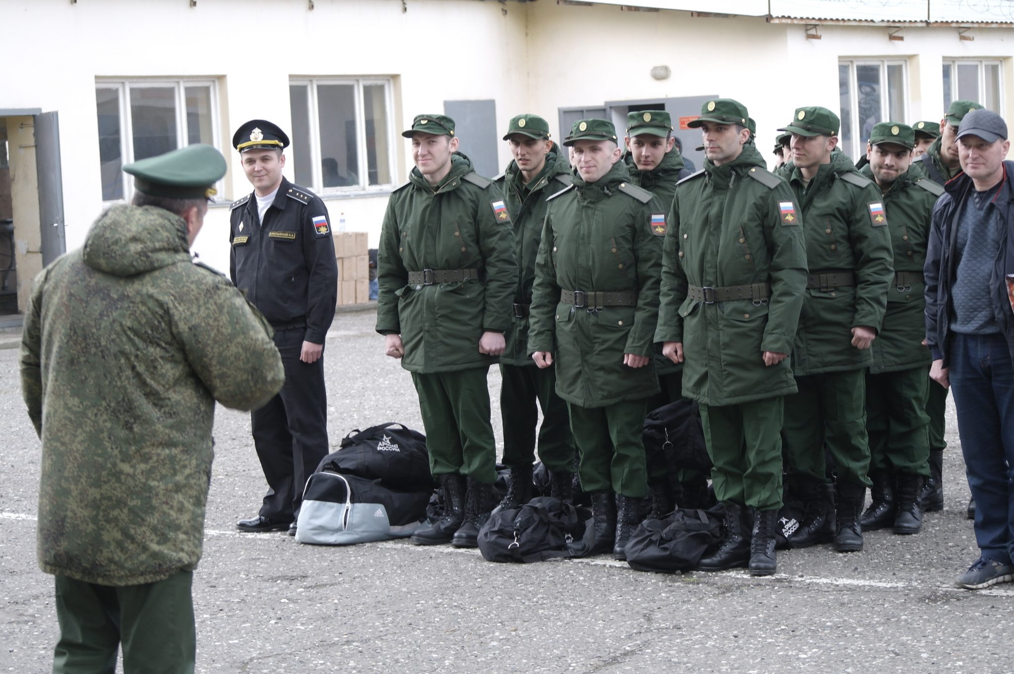 Двери военкомата открыты - Dagpravda.ru