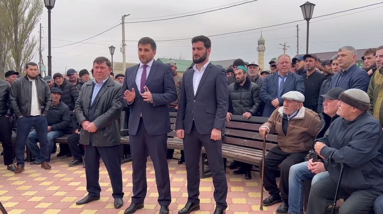 Чиркейское водохранилище в Дагестане. Село Чиркей Дагестан.