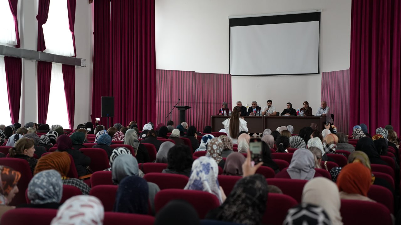 Совещание по вопросам иммунизации детей от полиомиелита прошло в Хасавюрте