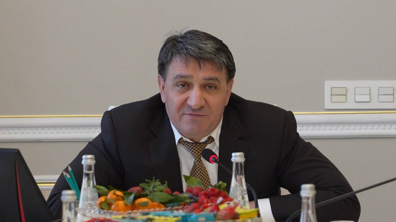 Мэр Махачкалы встретился с журналистами и призвал к честному диалогу