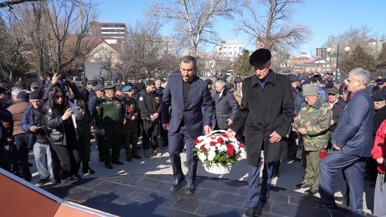 В Махачкале прошла акция памяти в честь российских воинов-интернационалистов