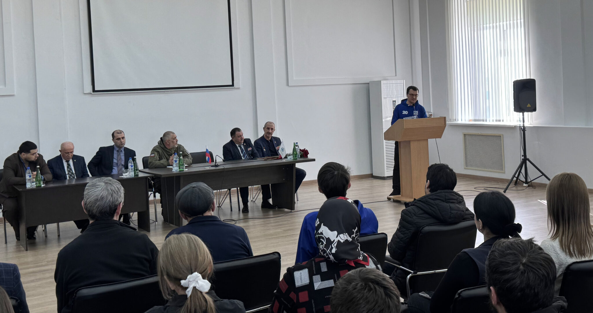 С молодежью  АО «Завод Дагдизель» встретились ветераны боевых действий